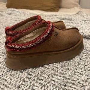 GUC UGG TAZZ SLIPPERS